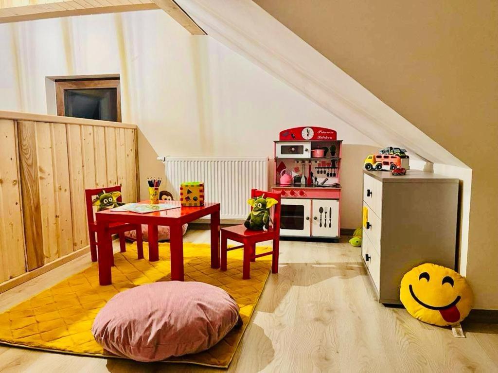 Gorska Cisza - Duzy, Komfortowy, Wyjatkowy Apartament Stronie Śląskie Buitenkant foto